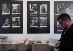 Fotogalerie Vernisáž | Karel Kestner - Černobílá setkání - fotogalerie