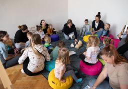 Fotogalerie Bookstart - Nenažraná koza - fotogalerie