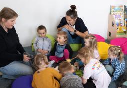 Fotogalerie Bookstart - Nenažraná koza - fotogalerie
