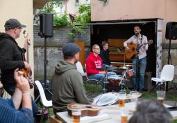 Fotogalerie Hudební jam v knihovně - květen 2025 - galerie