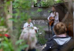 Fotogalerie Hudební jam v knihovně - květen 2025 - galerie
