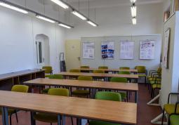 Školící místnost - sestava pro PC kurz, pro 12 osob